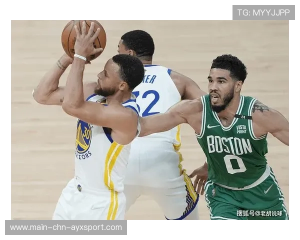 凯尔特人边路突破不断拉开防线，战术创新引领篮球新风潮